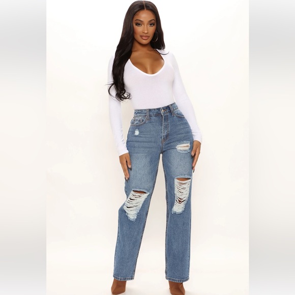 Fashion Nova High Rise Straight Leg Jeans Size 3 - Picture 4 of 4